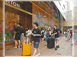 中央積極回應香港訴求，為香港旅遊業注入新動力　文：黃冰芬