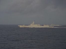 回應美國軍演　中國三艘萬噸大型驅逐艦南海開展六日訓練