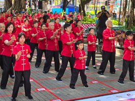 賀國慶75周年華誕　榕樹頭同練詠春　人數破健力士世界紀錄