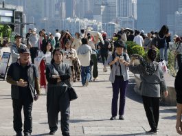 【網紅經濟】（1）「一簽多行」旺丁不旺財　香港深度遊愈挖愈多　內地客跟着小紅書去旅行