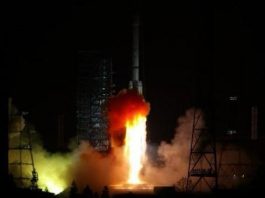 陸深夜成功發射通信技術試驗衛星十四號　途經台灣中部