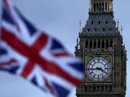 英國保守黨倡加移民英國入籍年期要求　由6年增加至15年