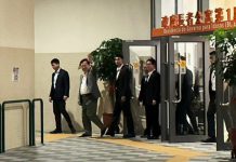 夏寶龍繼續澳門調研　到茶樓飲早茶探訪長者公寓