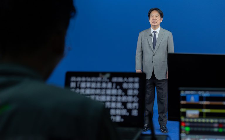 賴清德民調支持度低迷。(FB圖片)