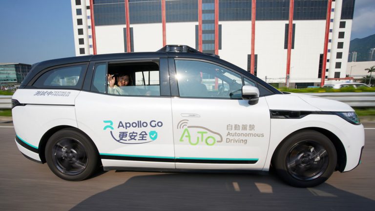 陳美寶早前成為首名試乘百度自動車的乘客,她表示滿意自動車的表現。