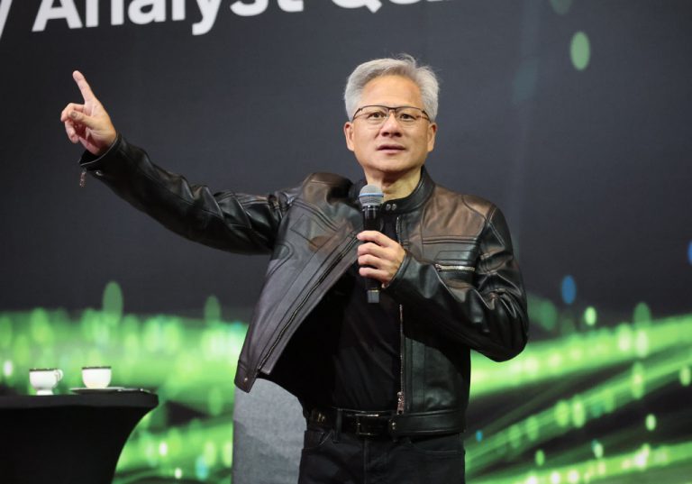 黃仁勳近日在全球記者會直言中國市場對輝達十分重要。(中時新聞網圖片)