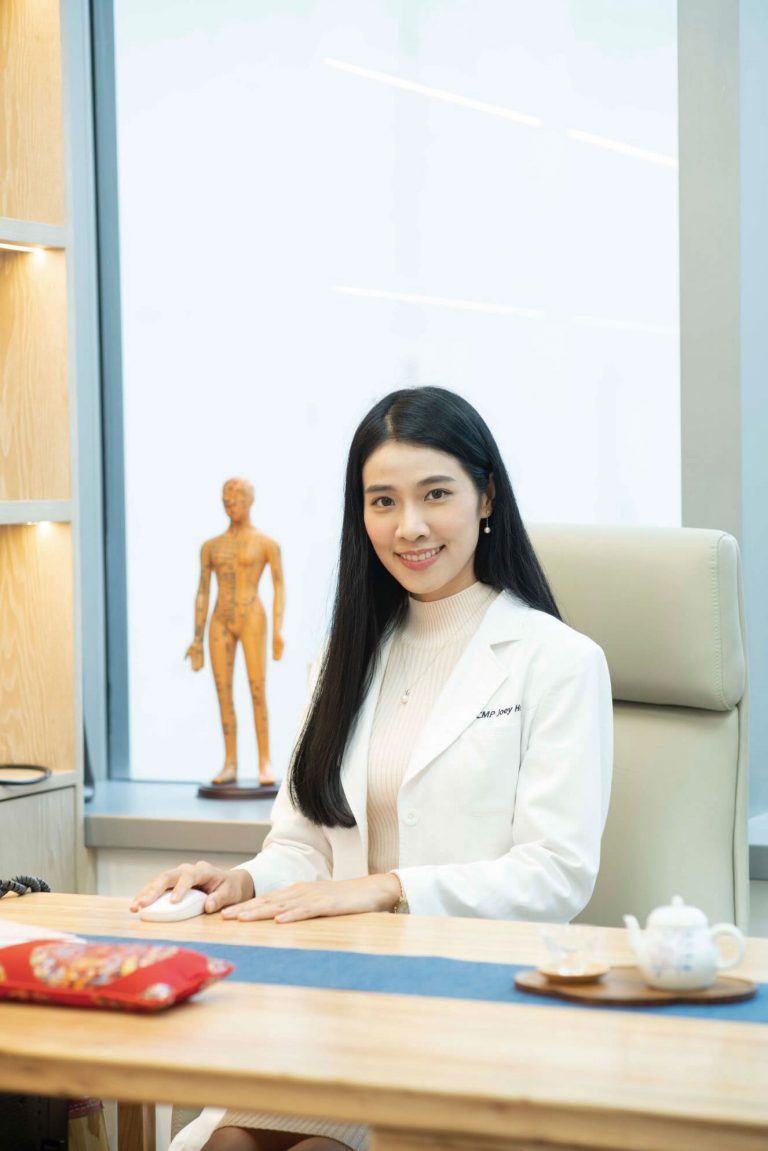中醫師何慧欣提醒生蛇時切記要戒口。