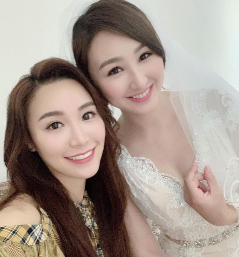 鄧伊婷視高海寧為偶像及榜樣。