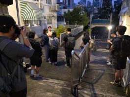 【35+顛覆政權案】譚凱邦一家已搬離報稱住址　岑子杰抵家面露笑容