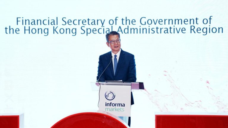 財政司司長陳茂波指下調烈酒稅後成績令人鼓舞。