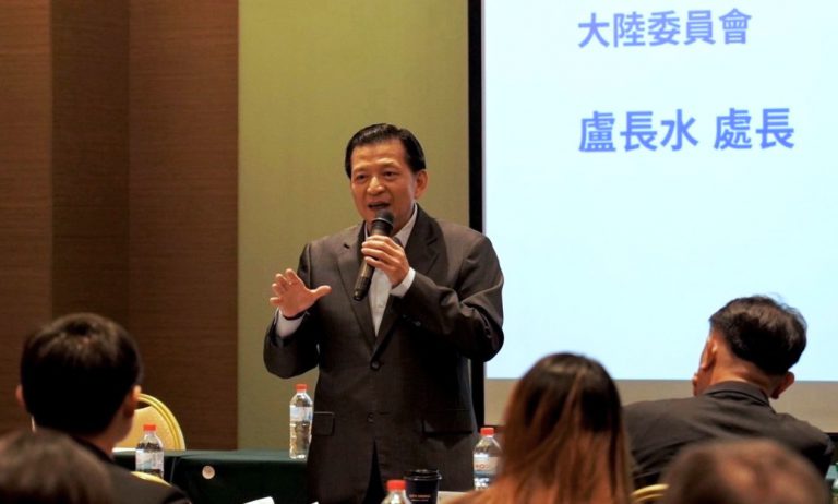 盧長水表示,為強化安全管理機制,未來港澳居民的居留定居制度將增設「長期居留」規定,目的是增加觀察期。