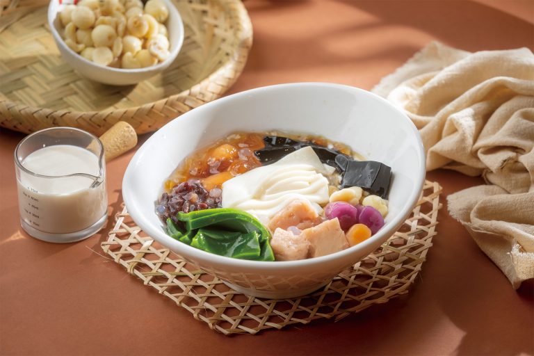 糖糛大滿貫 $58 大滿貫是指用上多種食材如紅豆、芋圓、蓮子、桃膠及西米等炮製而成,吃起來豐盛且口感分明。