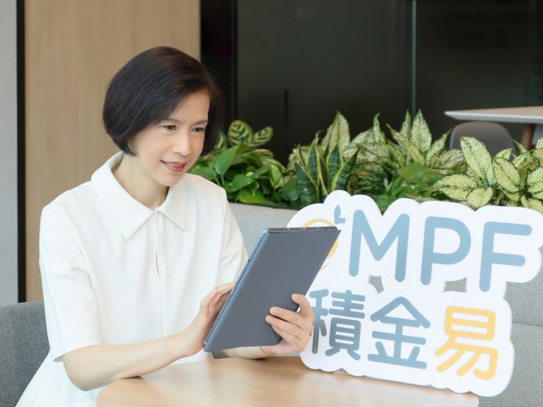劉麥嘉軒在網誌指出,「積金易」收費目前為0.37%,比受託人加入平台前收取平均0.58%行政費低36%。