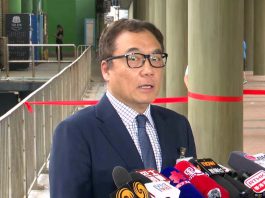 國安處拘捕1男4女　涉訛稱放炸彈毀中方駐港機構及港獨言論