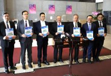 自由黨倡向年滿18歲合資格香港永久居民派2千元電子消費券