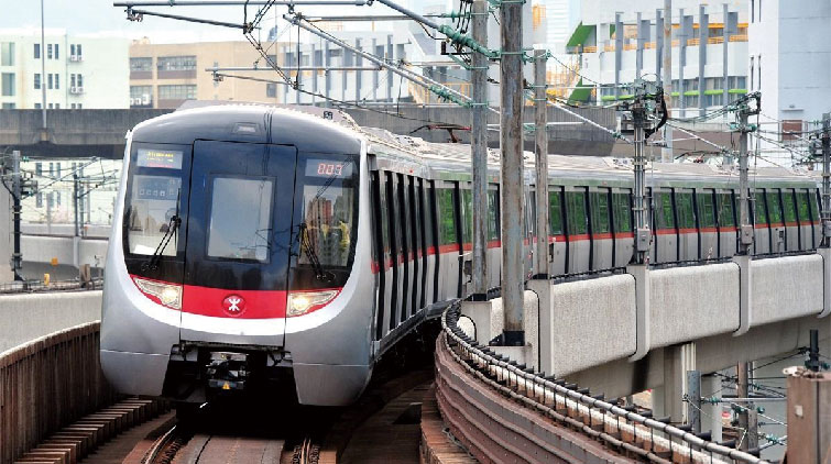 港鐵會以抽獎形式送出7.1萬張電子車票免費搭一程。