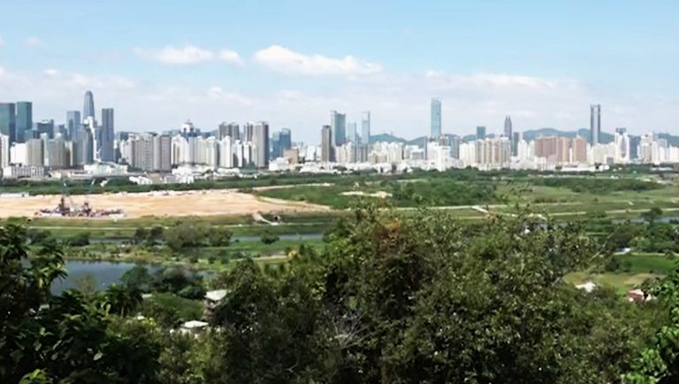 甯漢豪認為,政府有土地發展的主導權,不應隨便說「以後都不做某一件事」,希望實事求是,積極研究讓發展商更方便參與北都建設。
