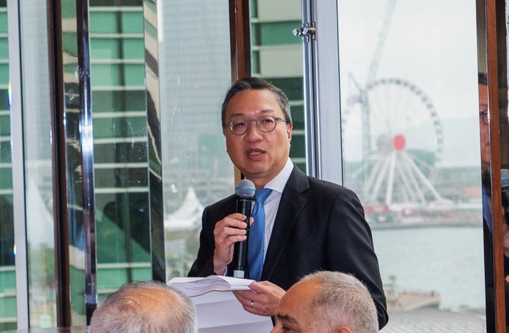 林定國表示,國際調解院在本港設立總部,起初只有大約20個國家參與傾談,但結果喜出望外。