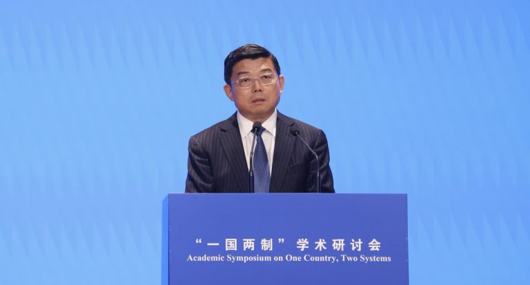 清華大學法學院教授王振民。