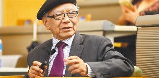 詩人鄭愁予辭世  台灣文化界緬懷哀悼