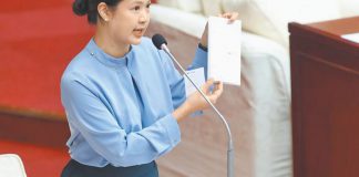 民進黨籍台北市女議員林亮君報警稱遭裸照勒索　網民質疑自導自演