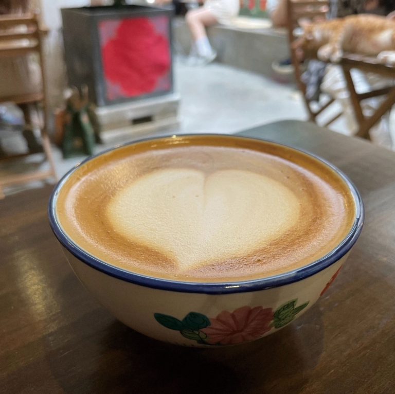 公雞碗Latte是打卡名物。