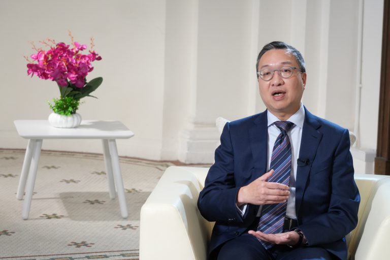 律政司司長林定國上任三周年,指本港須有居安思危的心態應對國家安全風險。