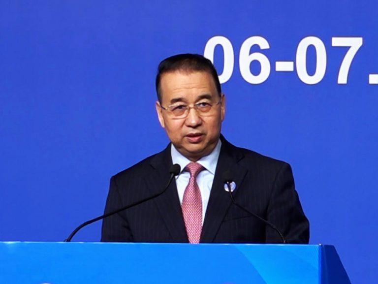 劉光源指出,面對全球不穩定因素,呼籲各國保持開放包容,攜手應對共同挑戰。
