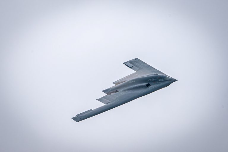 美國官員表示,美軍B-2轟炸機參與打擊伊朗核設施行動。