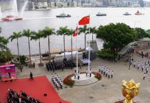 回歸28周年金紫荊廣場舉行升旗禮　李家超致辭稱政府改革與經濟發展續見成效