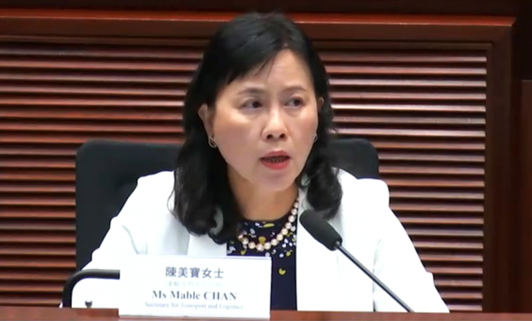 政府提出在規管網約車框架,陳美寶表示,當局會多聽意見,以市民安全為首要考慮,凝聚社會共識。