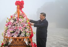 七七事變88周年　習近平在山西陽泉市向抗戰烈士敬獻花籃