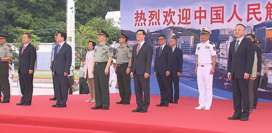 歡迎「山東艦」編隊訪港　李家超：振奮人心 代表國家安全固若金湯