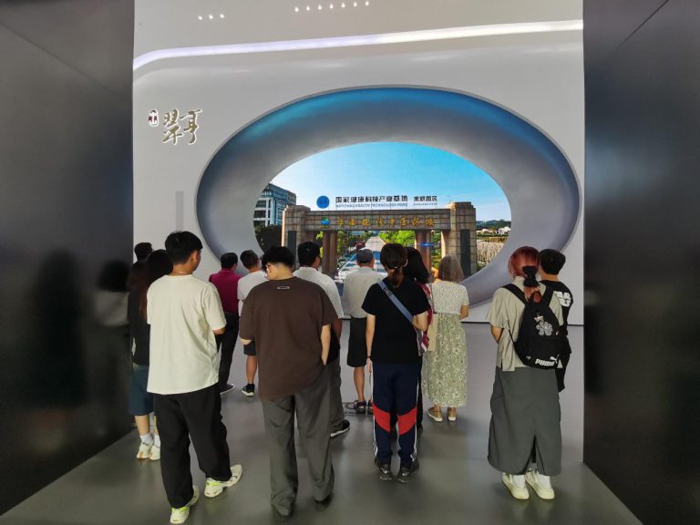 台灣學生了解中山市未來的發展規劃,有同學表示將積極考慮來大灣區發展。