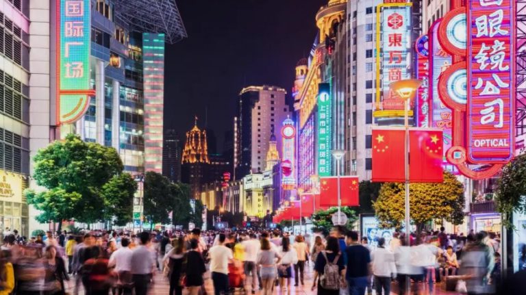 阿爾巴尼斯將首先在上海訪問,重點是吸引更多中國旅客到澳洲,並見證澳洲旅遊局和內地旅遊網站攜程簽署新合作協議。
