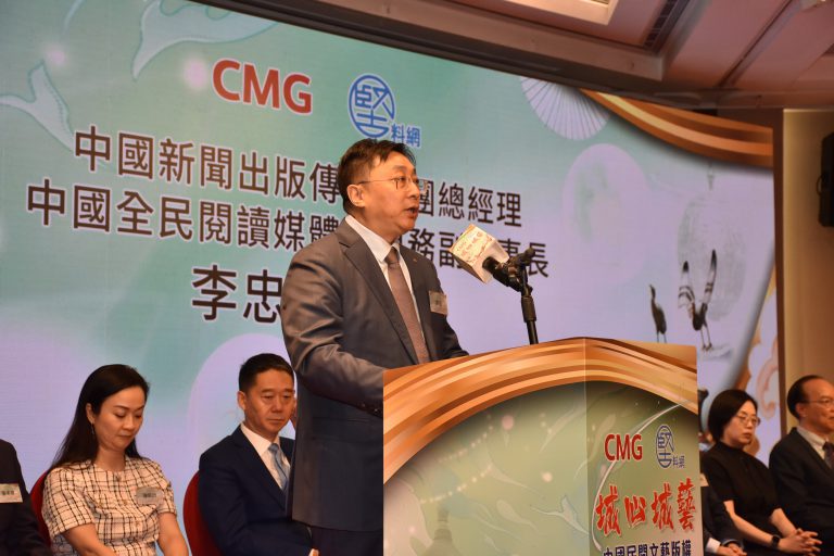 李忠表示,推動民間文藝走出去,是講好中國故事的重要載體。(陳錦輝攝)
